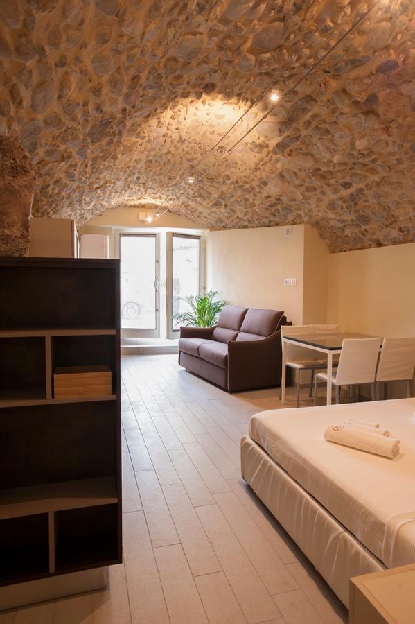 La Bellavita Del Garda Luxury Apartments 산펠리체델바나코 외부 사진